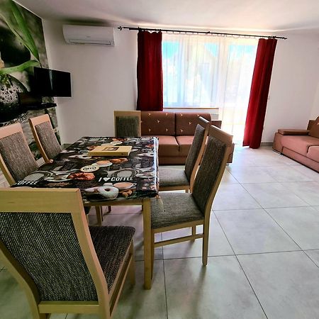 Anita Apartman Šoproň Exteriér fotografie