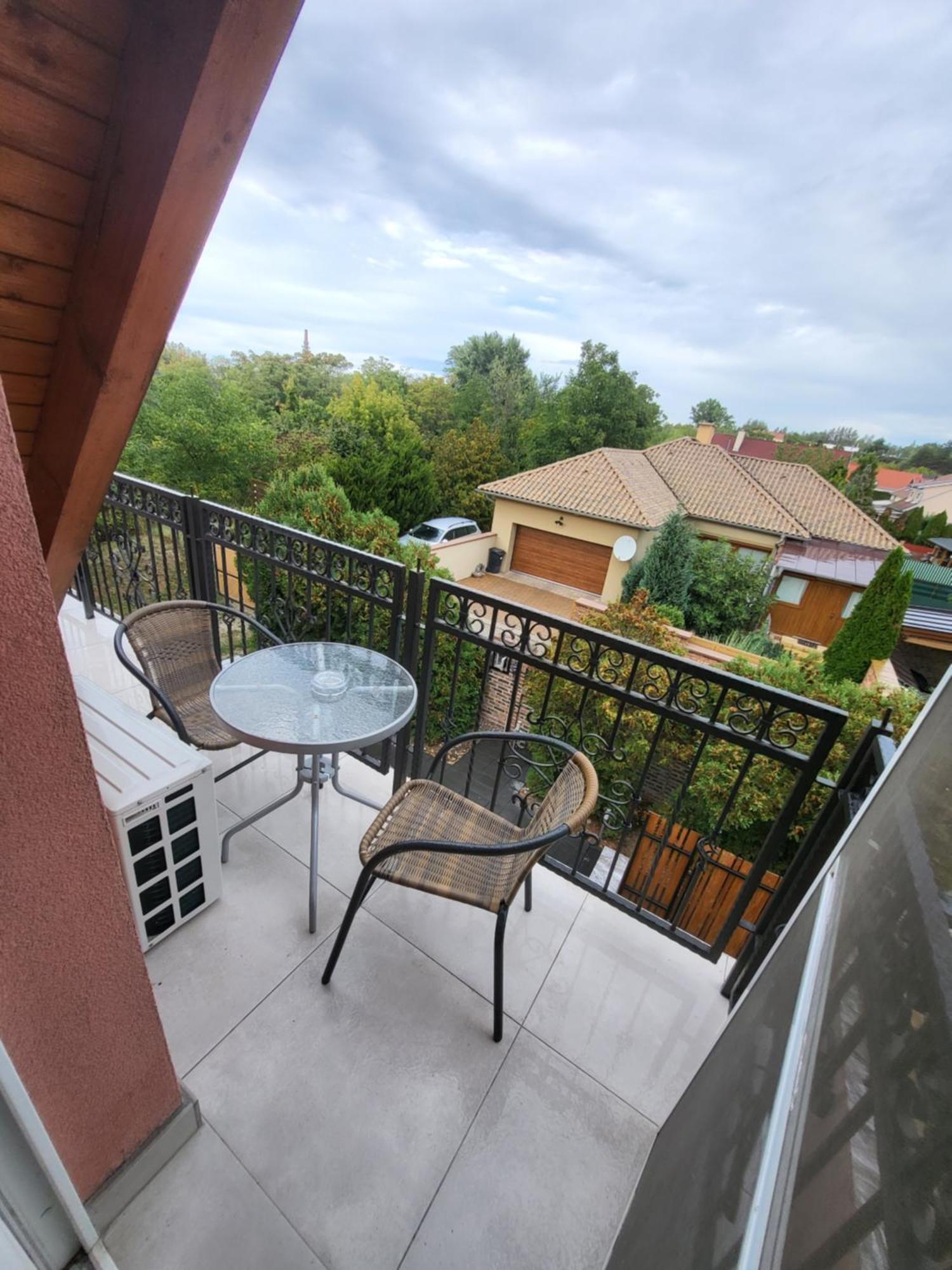 Anita Apartman Šoproň Exteriér fotografie