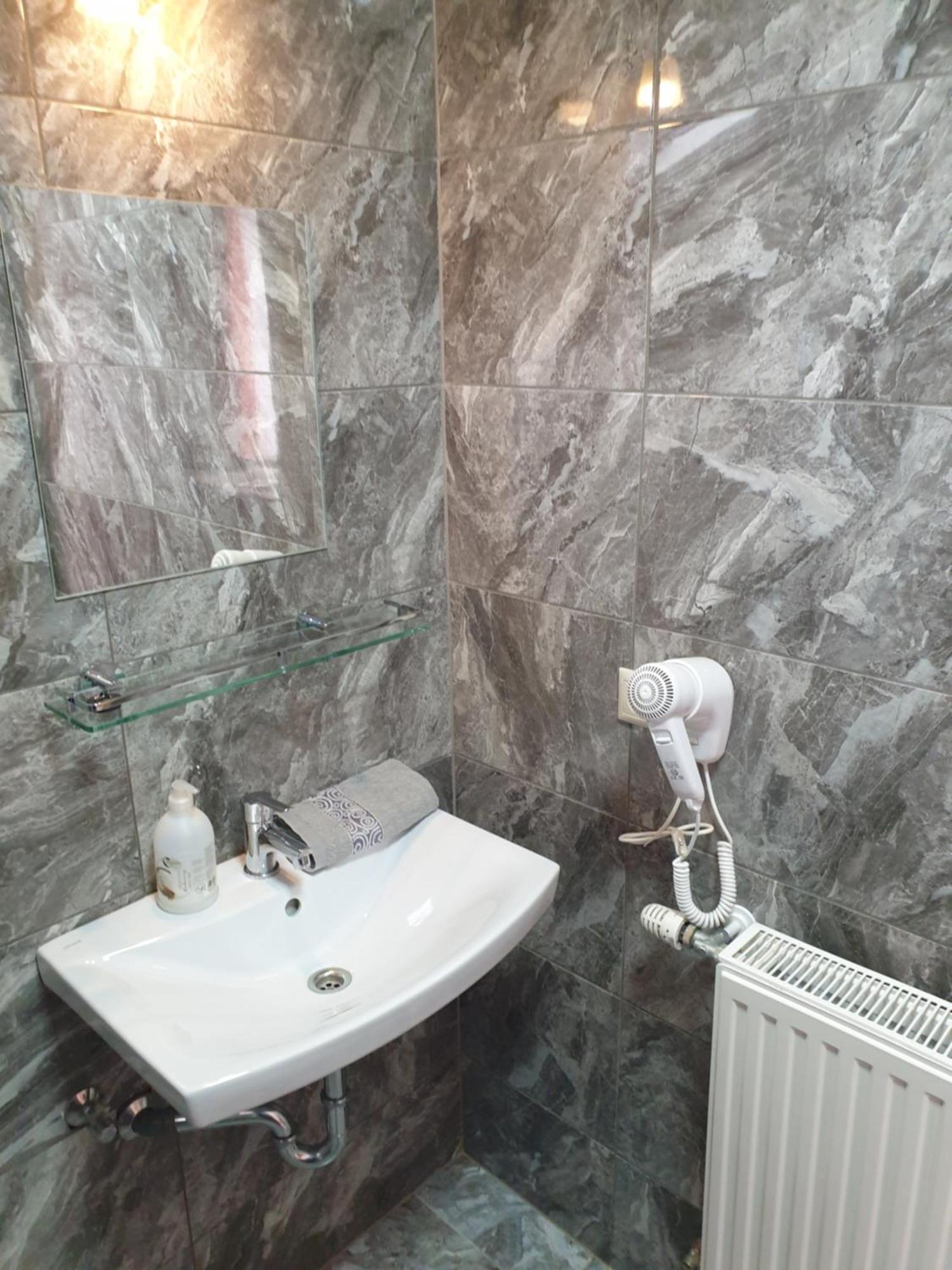 Anita Apartman Šoproň Exteriér fotografie