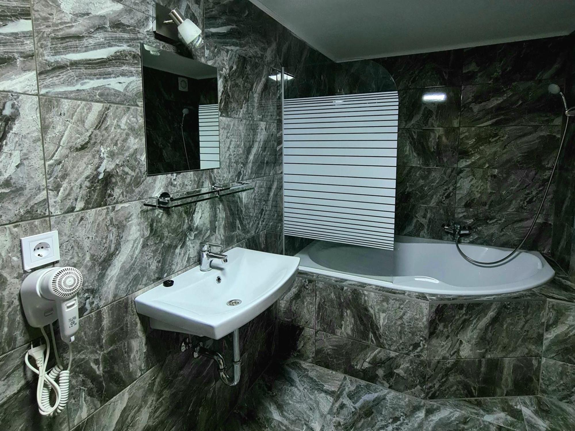 Anita Apartman Šoproň Exteriér fotografie