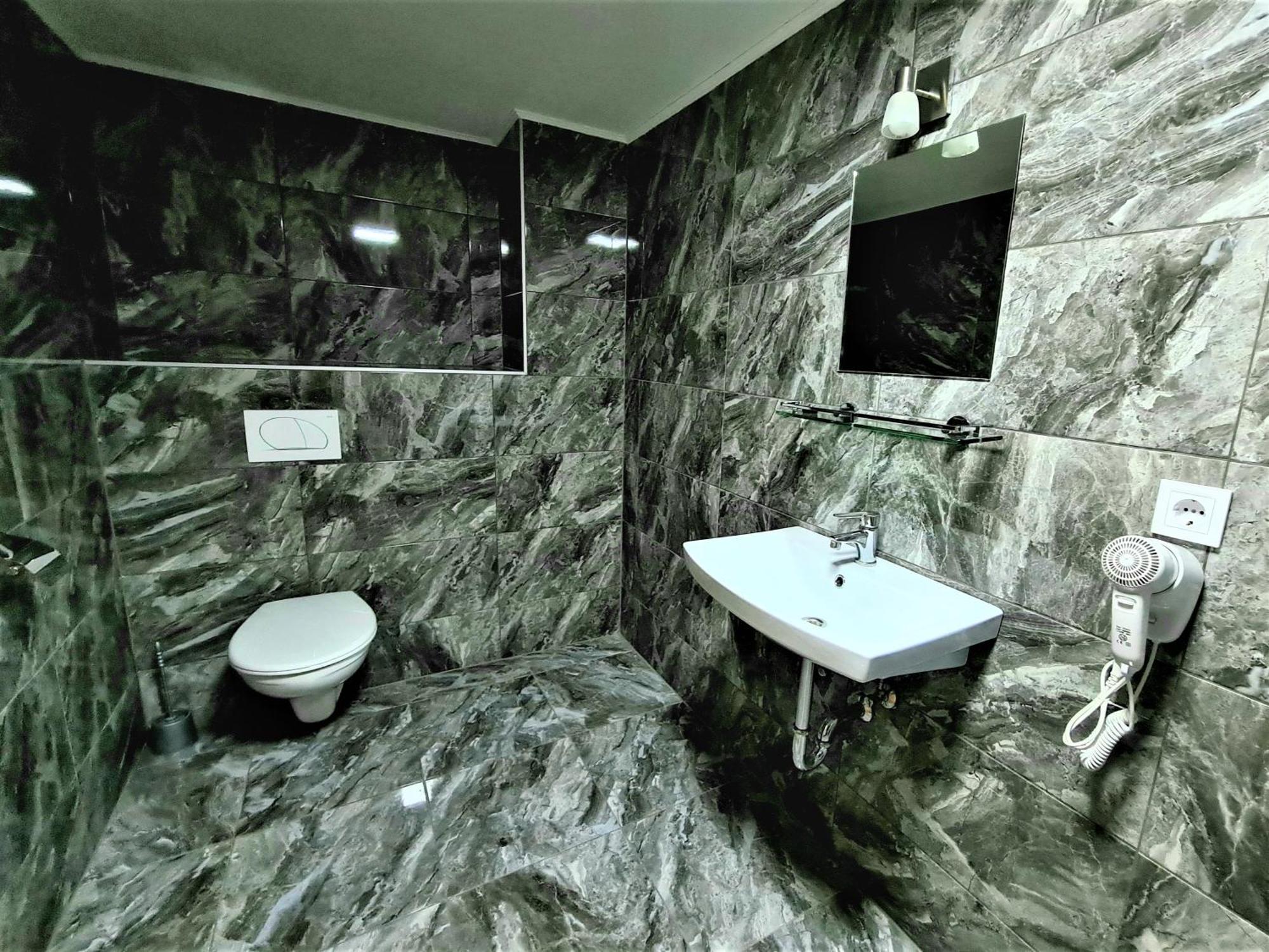 Anita Apartman Šoproň Exteriér fotografie