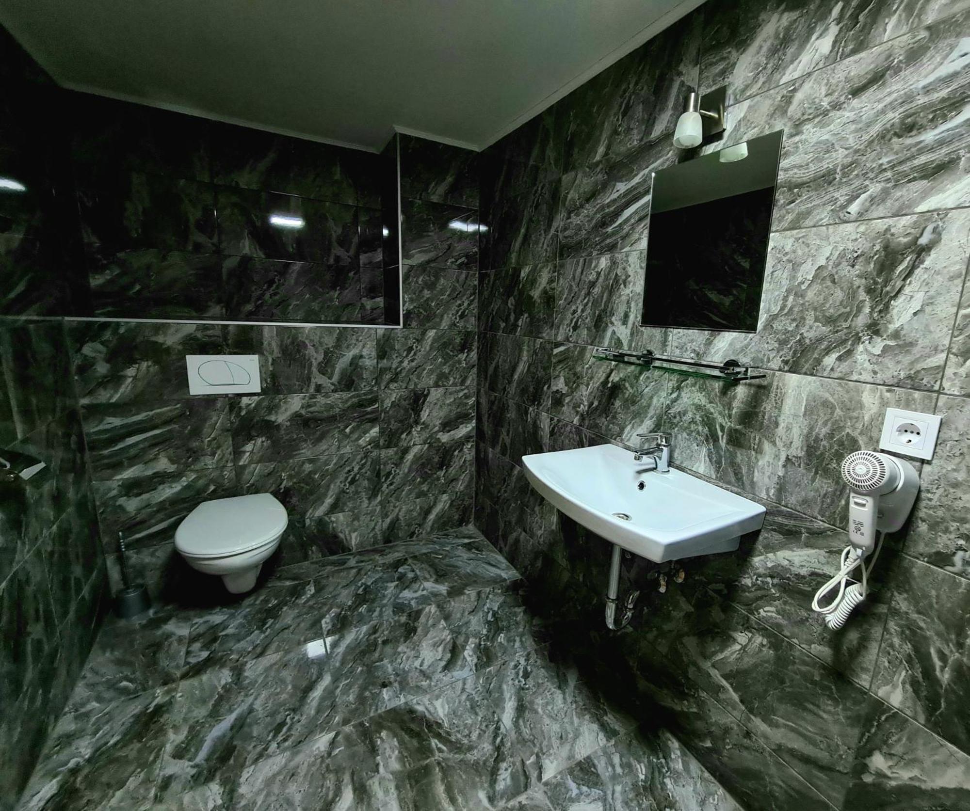Anita Apartman Šoproň Exteriér fotografie