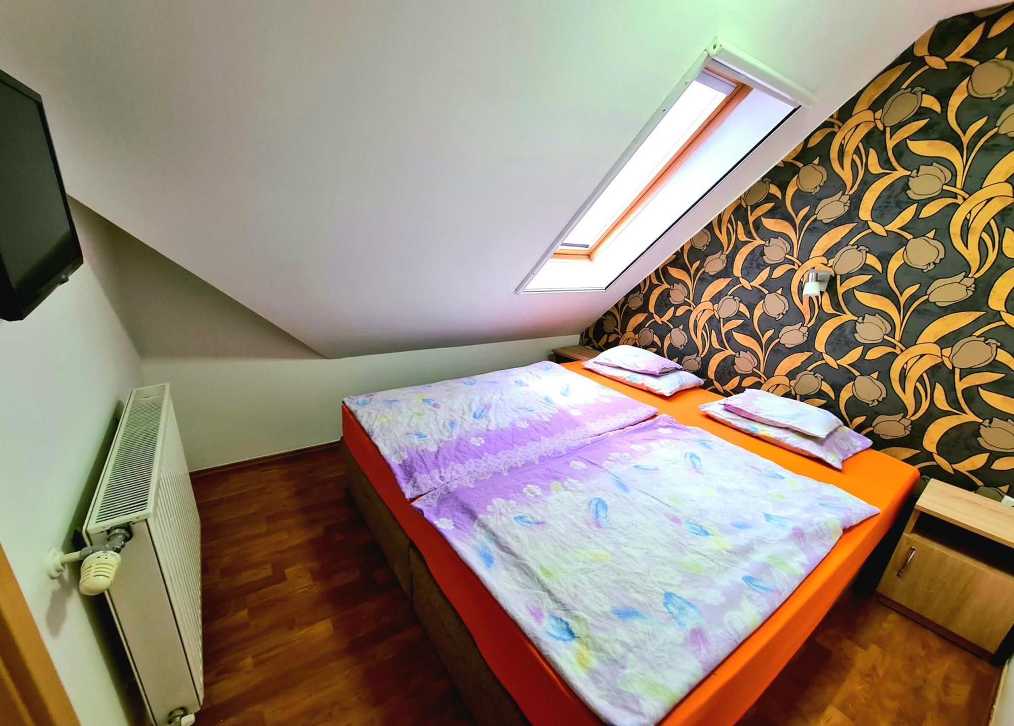 Anita Apartman Šoproň Exteriér fotografie