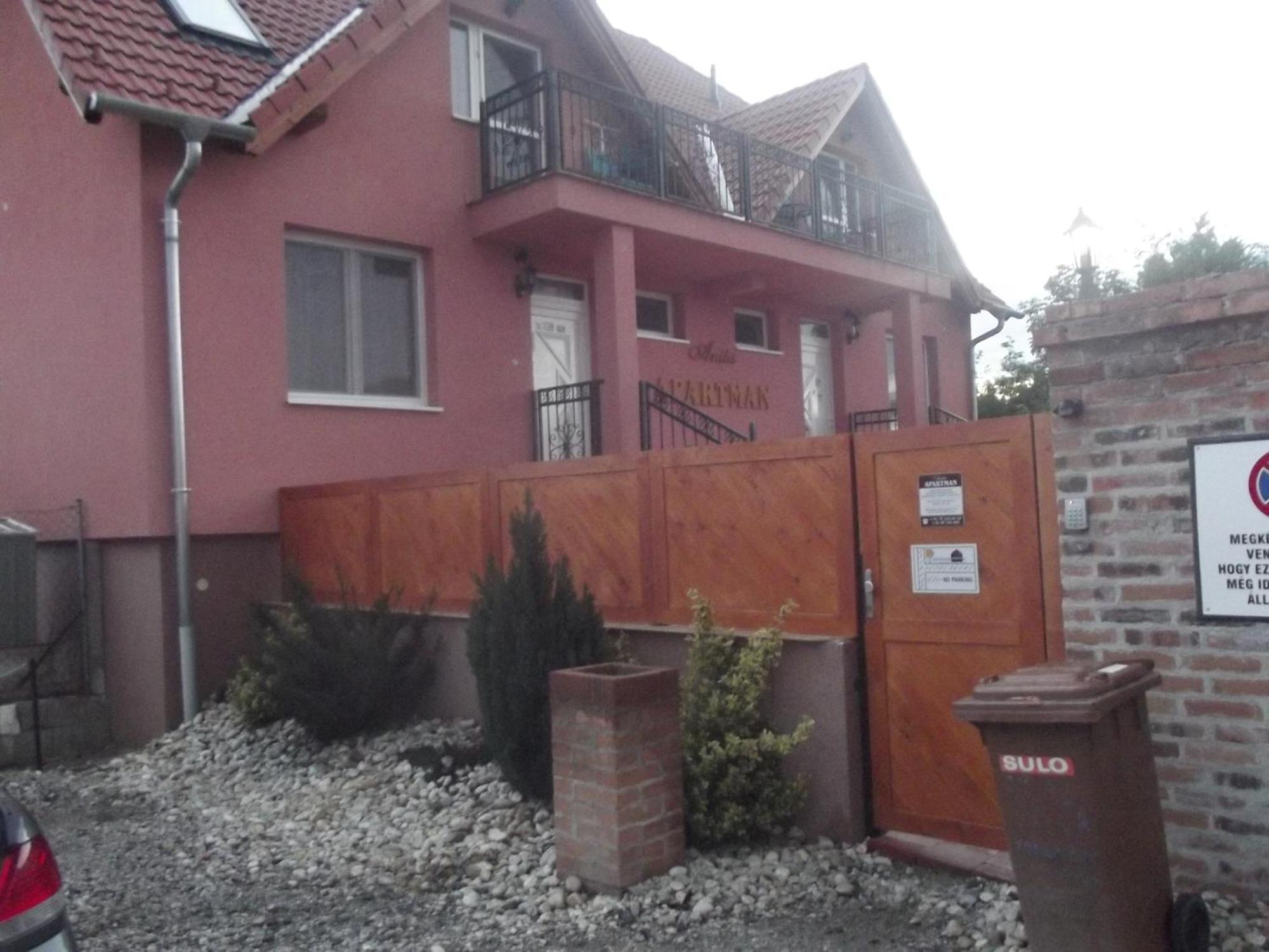 Anita Apartman Šoproň Exteriér fotografie